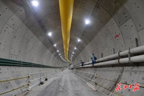 軌道交通與重點(diǎn)路橋項(xiàng)目雙輪驅(qū)動(dòng)，武漢上半年基礎(chǔ)設(shè)施投資同比增長20%